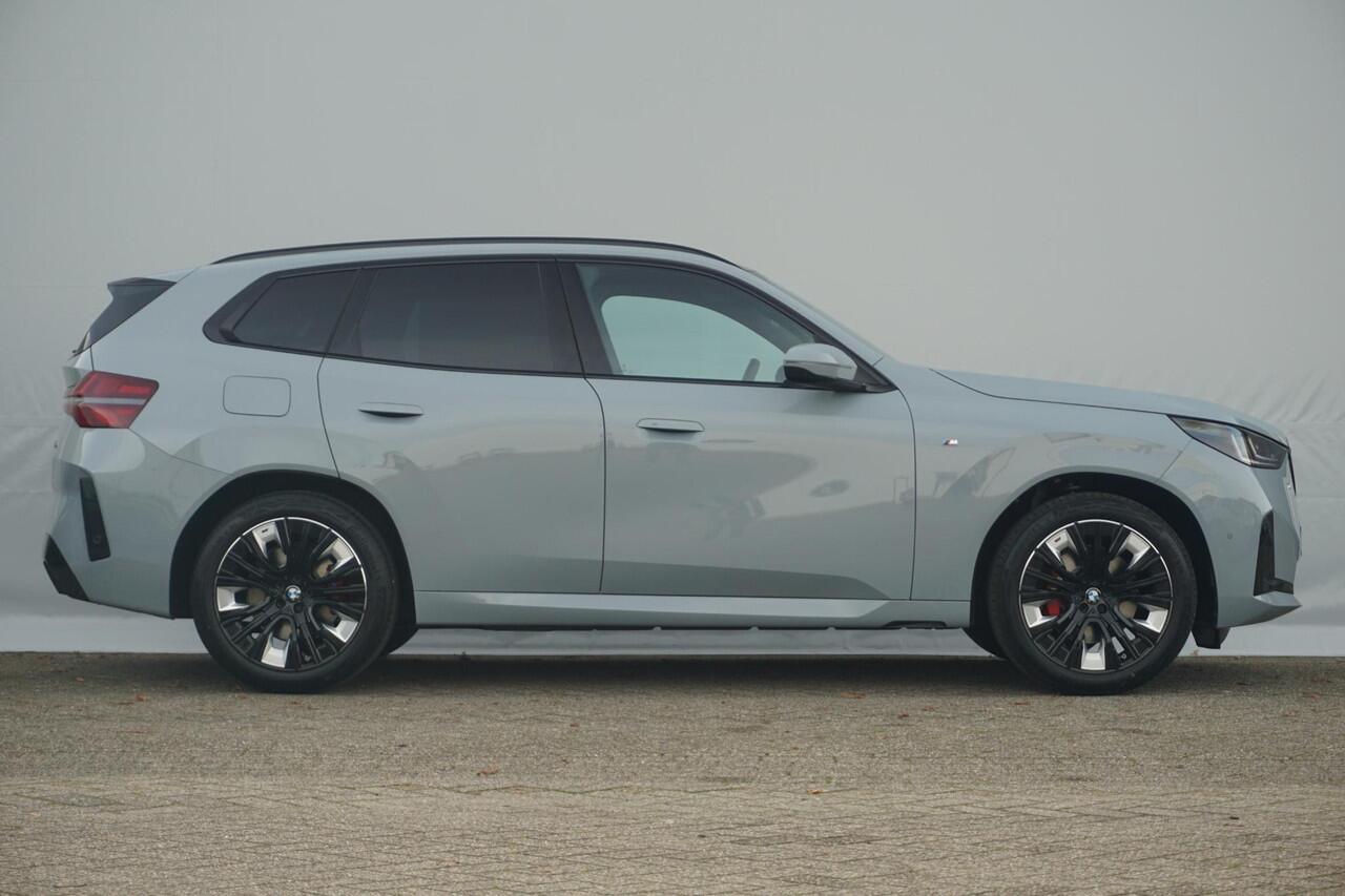 BMW X3 30e xDrive M Sportpakket Pro | Equipment Package Professional | Comfort Pakket