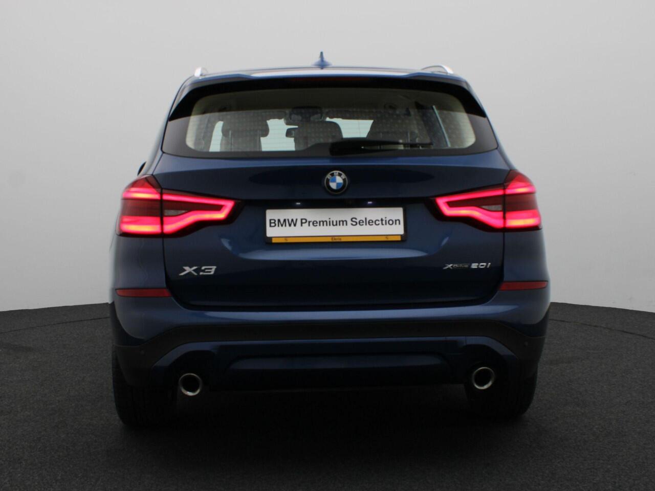 BMW X3 xDrive20i High Executive Edition | Driving Assistant Plus | Head-Up Display | Parking Pack | Elek. stoelen | 18"