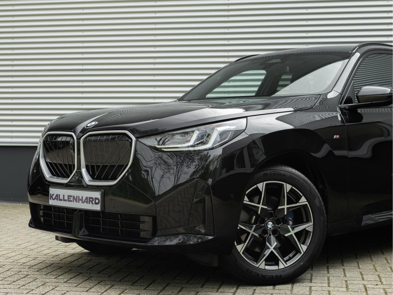 BMW X3 xDrive20i M-Sport - Driving + Parking Ass Plus - Harman Kardon - Stoelverwarming