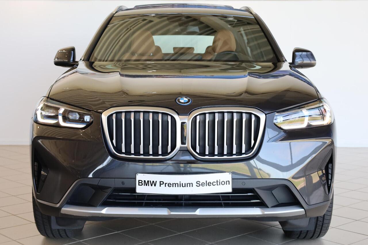 BMW X3 xDrive30e | Panoramadak | Trekhaak elektr. | Laserlicht