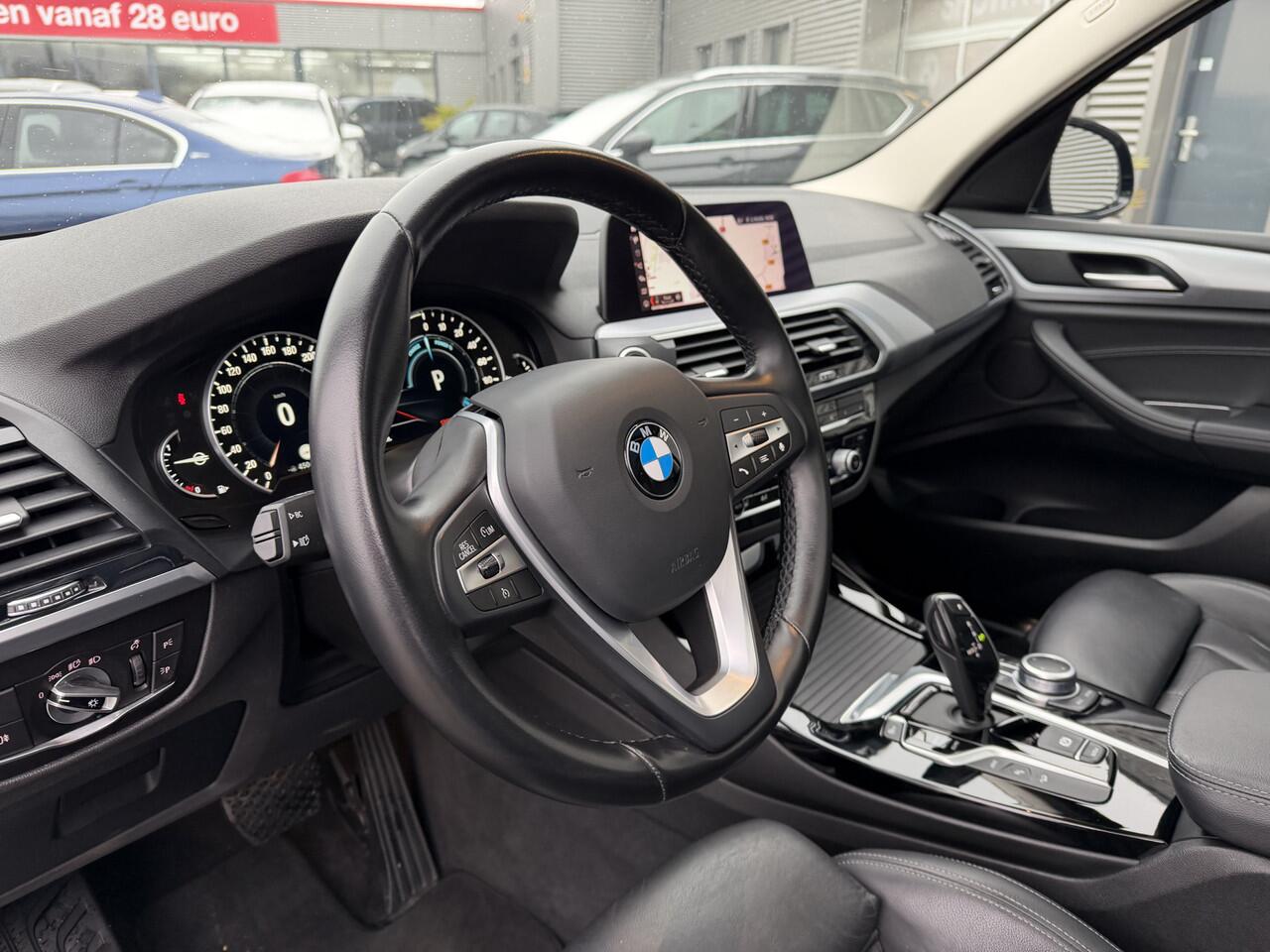 BMW X3 xDrive30e High Executive Leer Panoramadak Trekhaak Adaptieve LED 19 Inch Keyess Entry Head-Up Display Carplay Elek Stoelverstelling