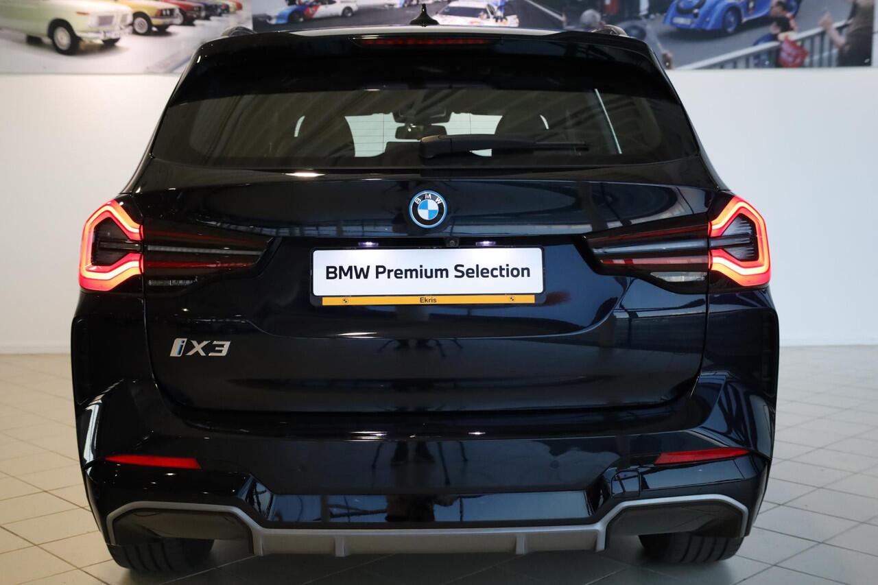 BMW X3 iX3 | M Sport | Panoramadak | Achteruitrijcamera | Adaptieve led