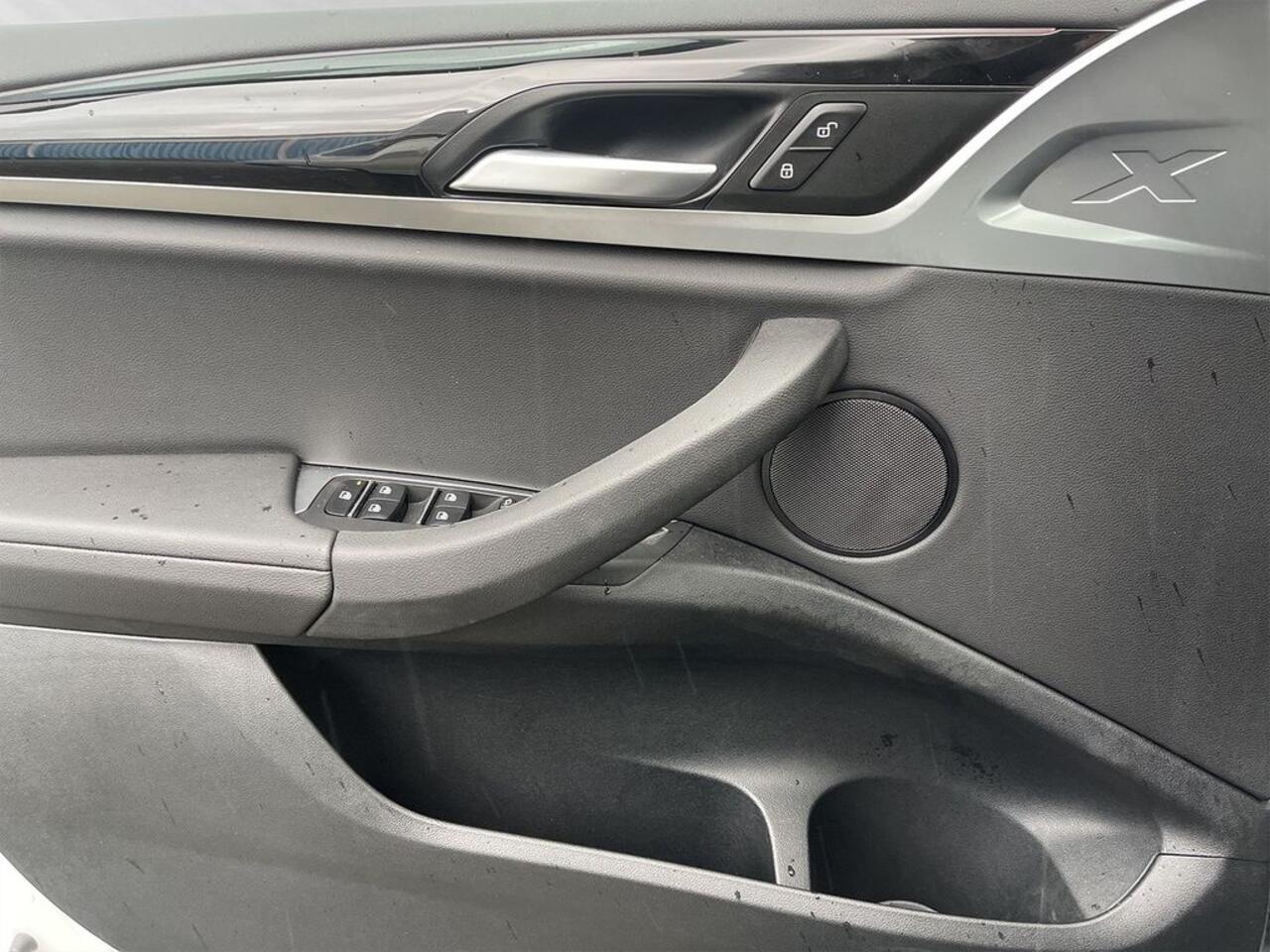 BMW X3 xDrive20d 190 PK Live Cockpit Sportstoelen Leder Stoelverwarming 18 Inch