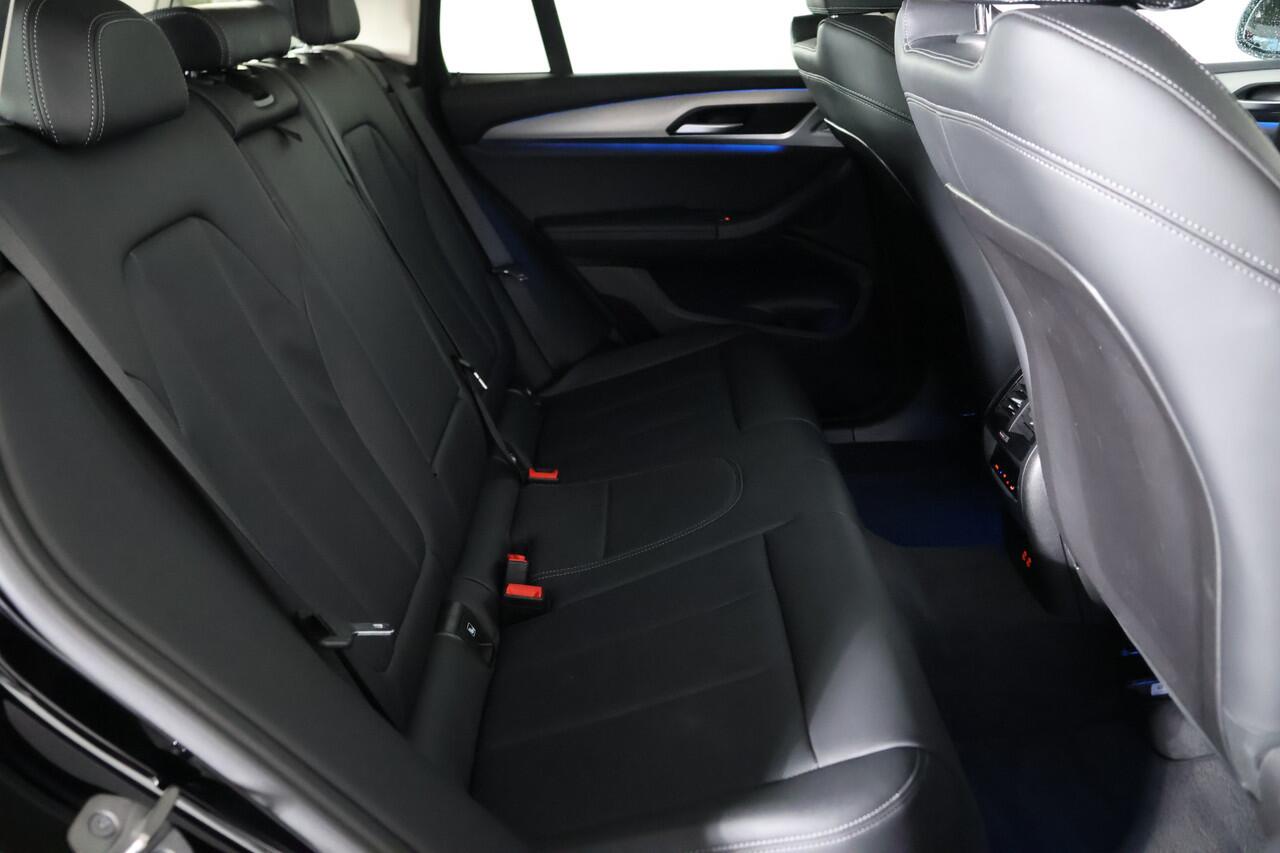 BMW X3 xDrive30e xLine / Leder / memory stoel / Trekhaak / HUD / Camera