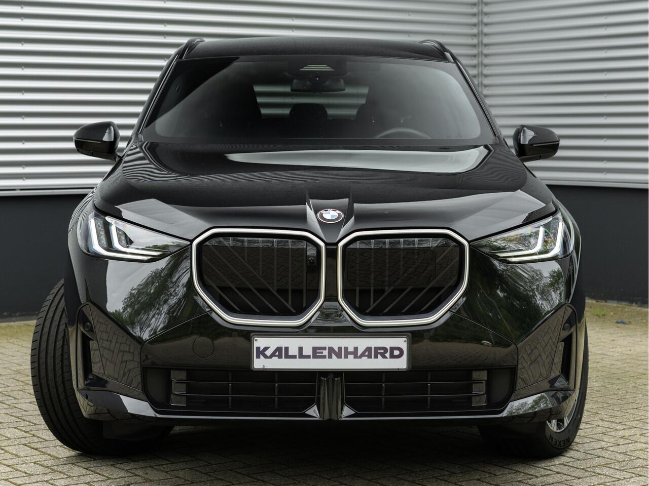 BMW X3 xDrive20i M-Sport - Driving + Parking Ass Plus - Harman Kardon - Stoelverwarming
