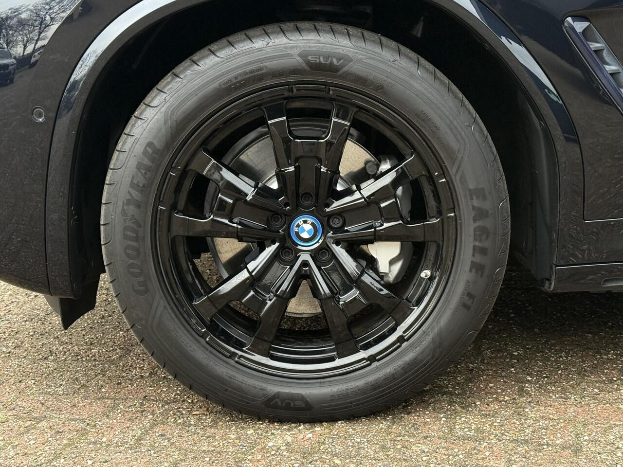 BMW X3 iX3 LCI Executive 80 kWh | PANORAMA | M SPORT PAKKET | DRIVING ASS. PROFF. |