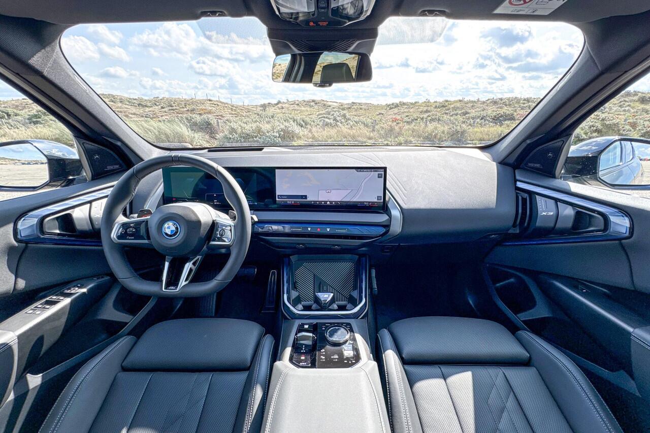 BMW X3 30e xDrive | M Sport | Glazen Panoramadak | Head-up Display | Harman Kardon |