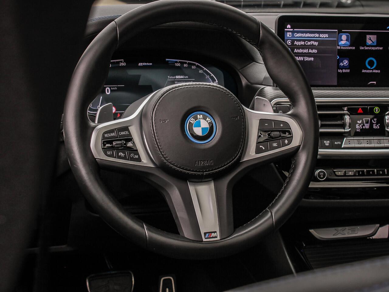 BMW X3 xDrive30e 292PK High Executive M-Sport | M-SPORT KUIPSTOELEN | HEAD-UP | PANO | HARMAN KARDON | SHADOWLINE |