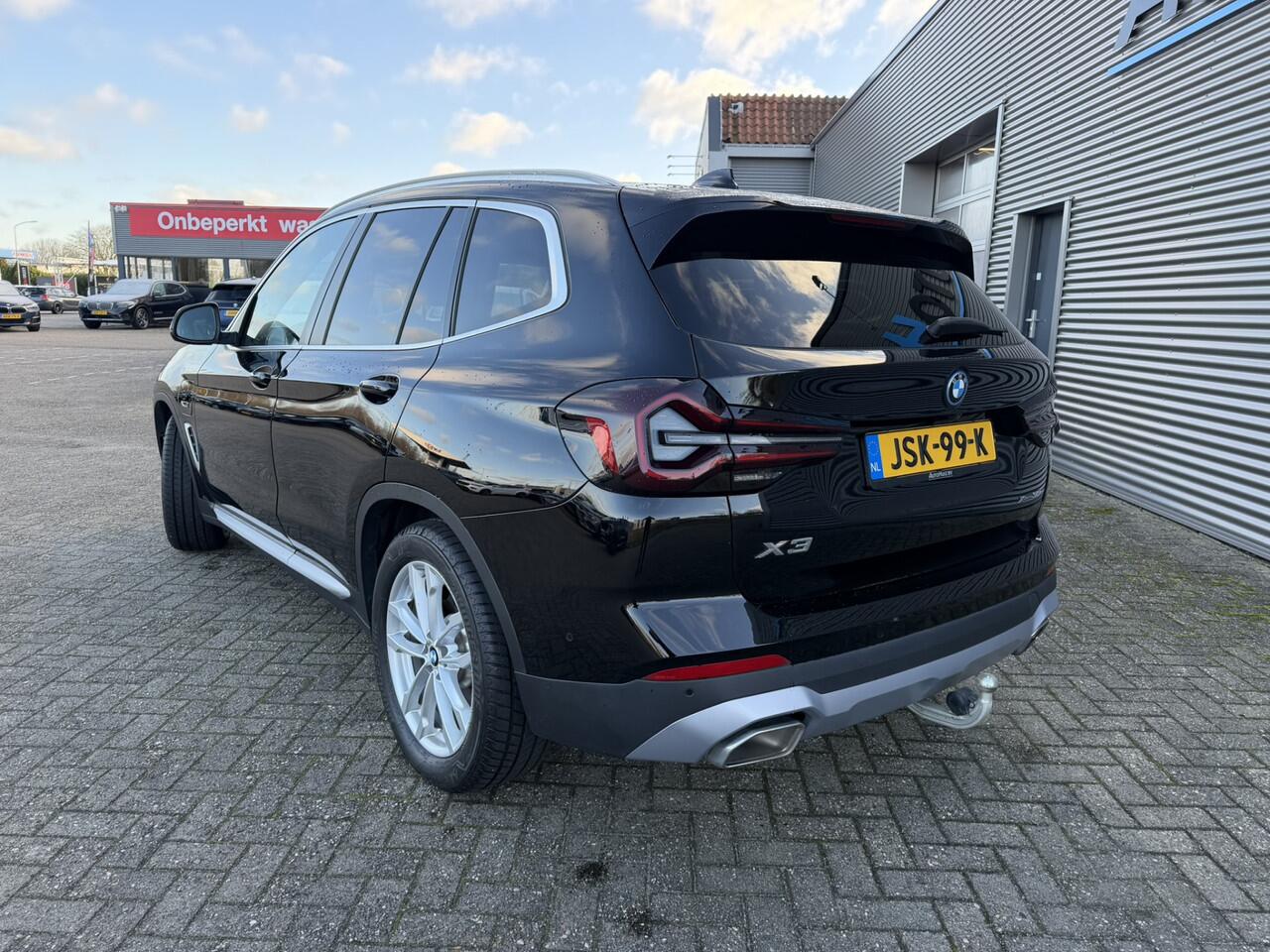 BMW X3 xDrive30e Executive Leer Trekhaak ACC Achteruitrijcamera 360 graden Camera Carplay Stuurwielverwarming