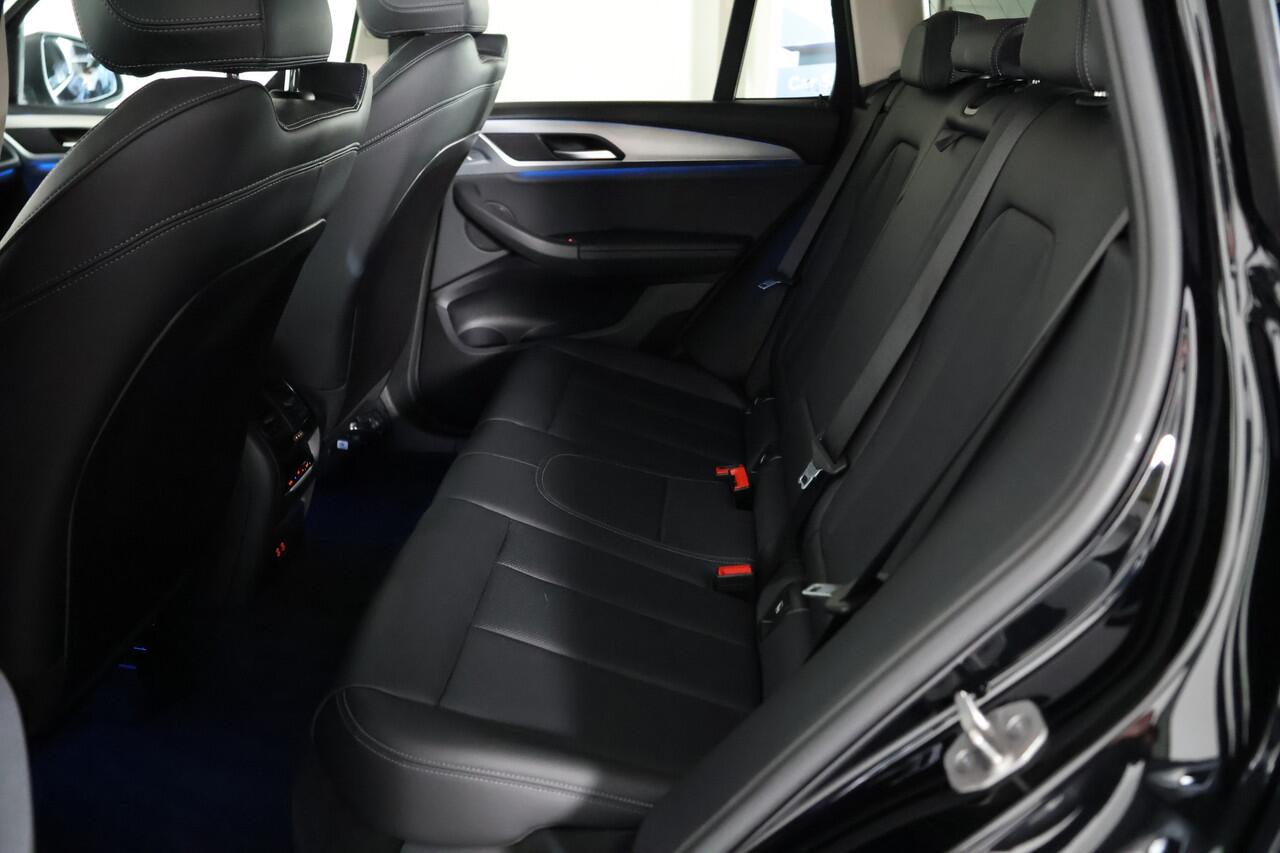 BMW X3 xDrive30e xLine / Leder / memory stoel / Trekhaak / HUD / Camera