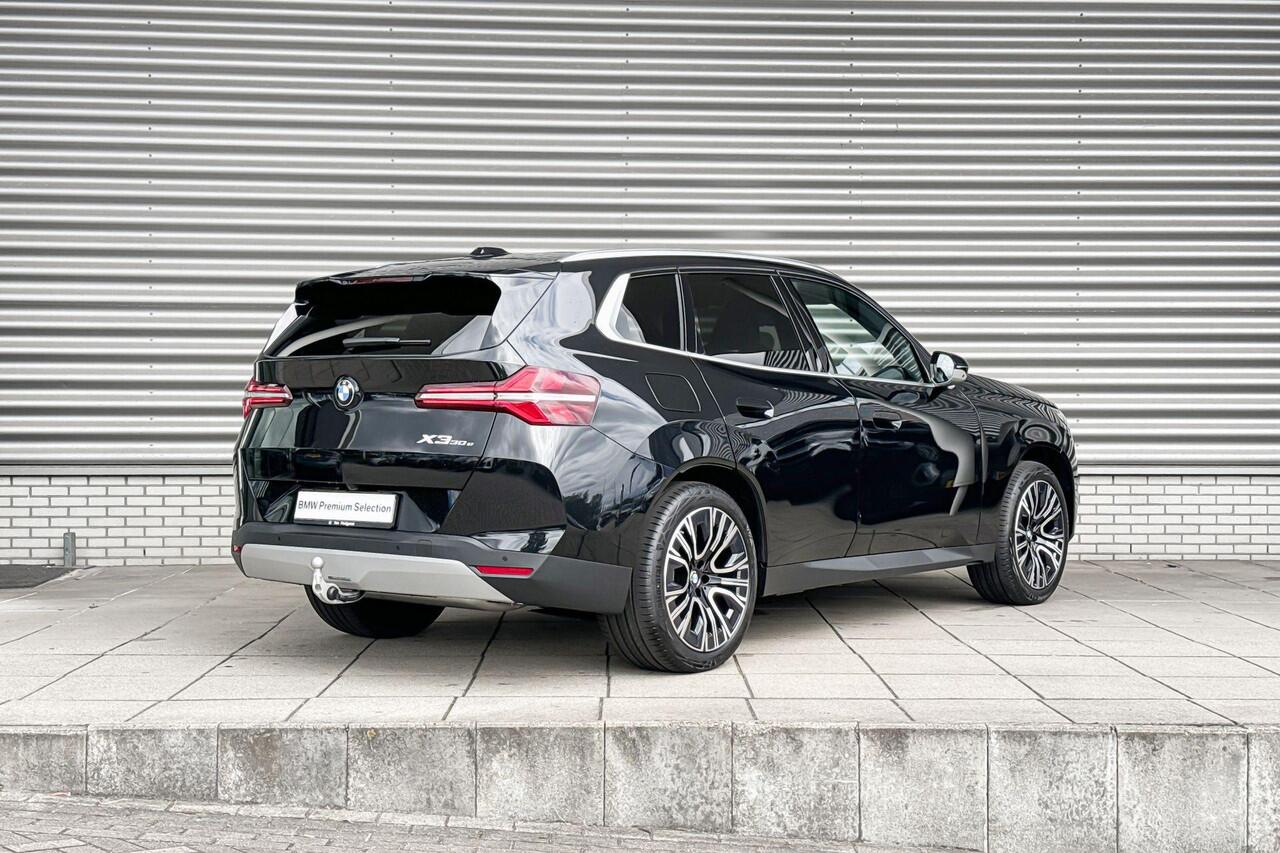 BMW X3 30e xDrive Professional Pack / Comfort Pack / Panoramadak / Trekhaak