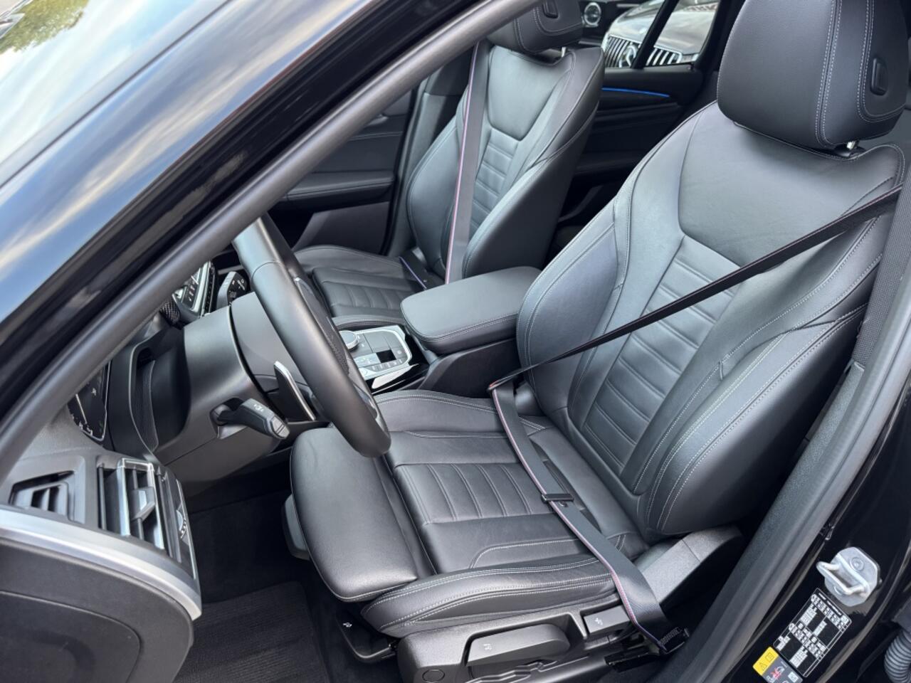 BMW X3 xDrive30e M-Sport 292 Pk Carbon Pano Camera