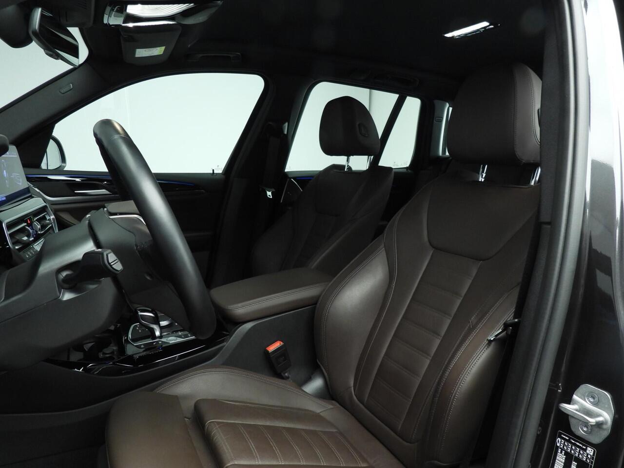 BMW X3 xDrive30e | LED | Leder | Navigatie | Trekhaak | Sportstoelen | Stoelverwarming | DAB | Hifi speakers | Alu 19 inch