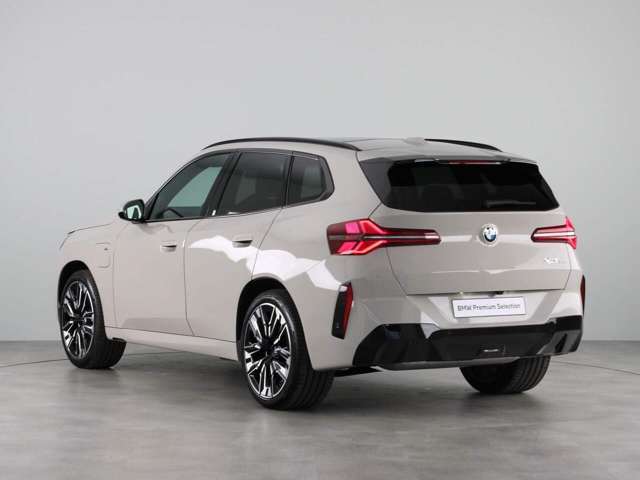 BMW X3 30e xDrive | M Sport Pro | Trekhaak | Driving Assistant Profesional |