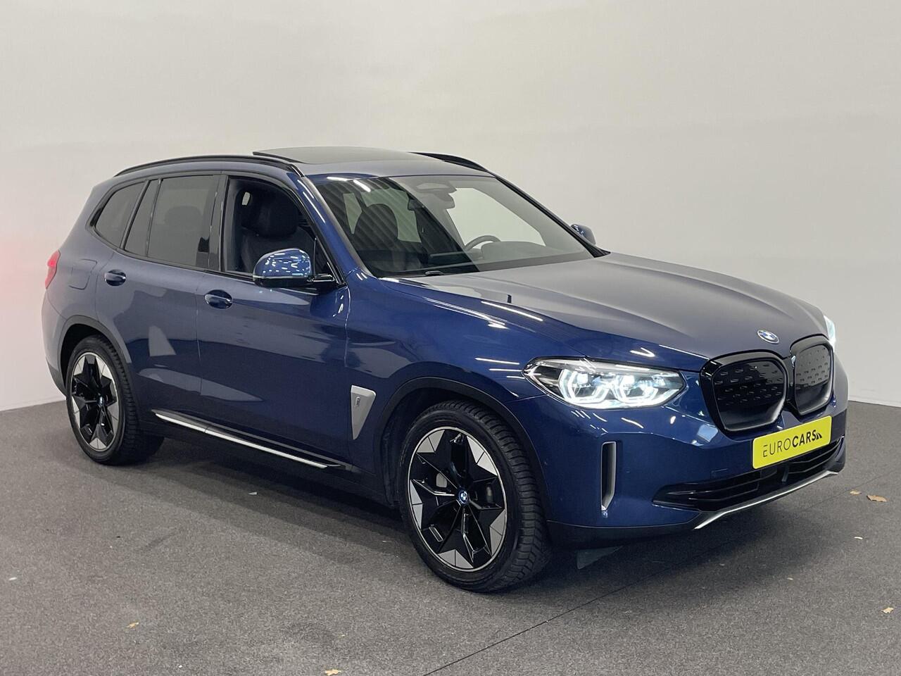 BMW X3 iX3 High Executive 80 kWh EV Leder Navi Carplay/Androidauto Sensoren voor en achter 360 Camera Full Led Pano Dak Head-Up display Harman Kardon Adaptieve Cruise Control