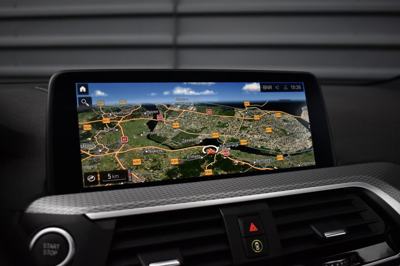 BMW X3 xDrive30e High Executive M Sport | Pano | Camera | Adaptief Onderstel | CarPlay | Adaptive LED | Donker Getint Glas |