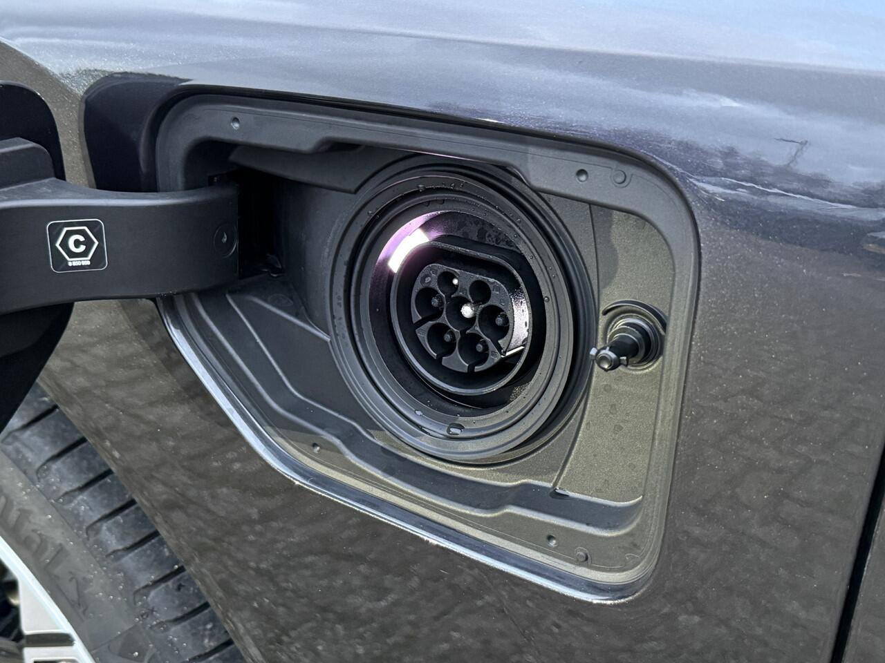 BMW X3 30e xDrive | Panorama | Harman/kardon | Stoel + stuurverw. | Trekhaak | Co Pilot