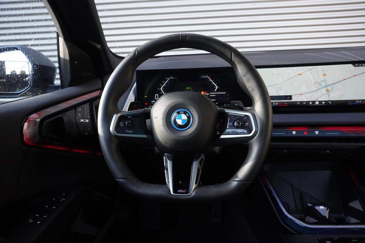 BMW X3 30e xDrive M Sportpakket Pro | Comfort Pack | Trekhaak met elektrisch wegklapbare kogel | 2 Glazen panoramadak | HIFI System Harman Kardon | Driving Assistant Professional