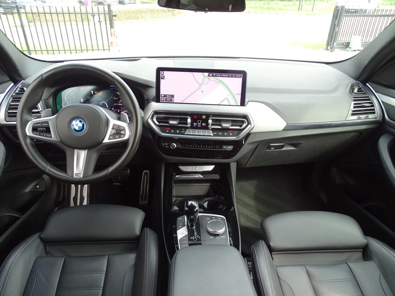 BMW X3 xDrive30e M Sportpakket Elek.Trekhaak Driv.Ass. Laserlicht Head-up HiFi Leder Cockpit.Pro 19" LM Velgen