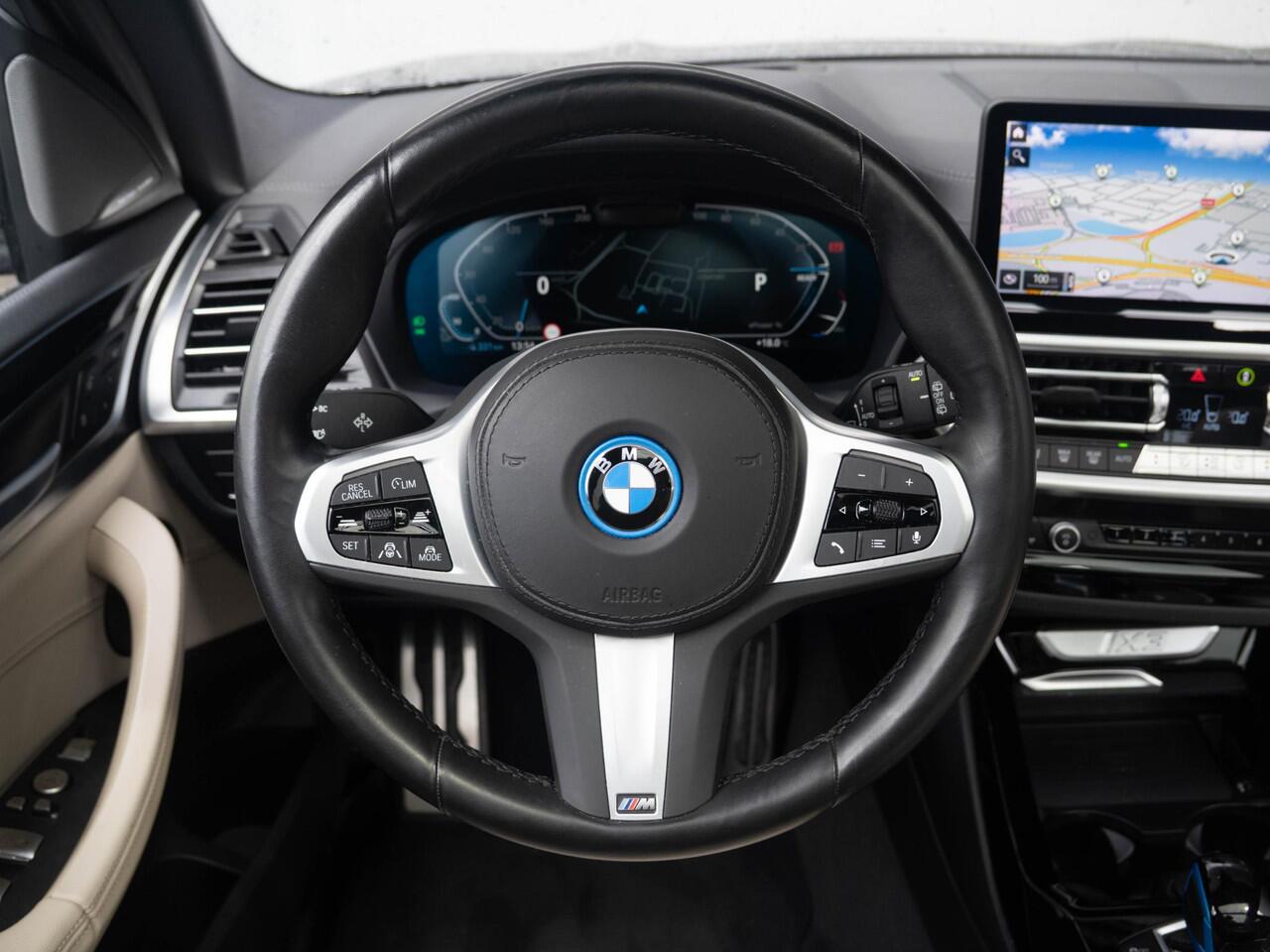 BMW X3 iX3 | High Executive | Parking Pack | Comfort Access | Stoelverwarming | Head-Up Display | Harman Kardon | 20''