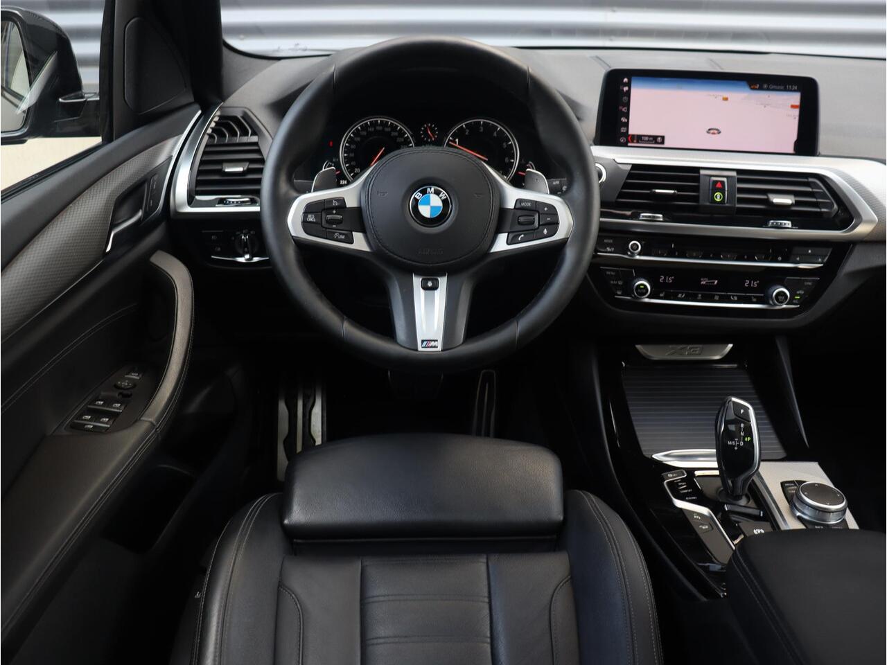 BMW X3 xDrive20i | High Executive | M Sportpakket | Panodak | Parking Pack | Hi-Fi | Getint Glas | 19'' LMV