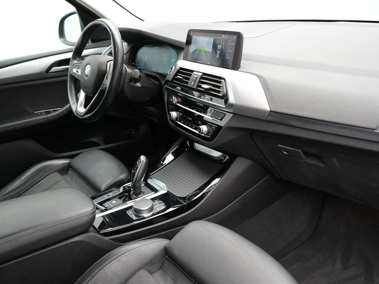 BMW X3 xDrive30e Executive Plug In Hybrid 293pk PHEV | Trekhaak af Fabriek | Head Up | Keyless | Sportstoelen Verwamd | Adaptive LED | Apple Carplay | Navi Full Map | 18"L.M |