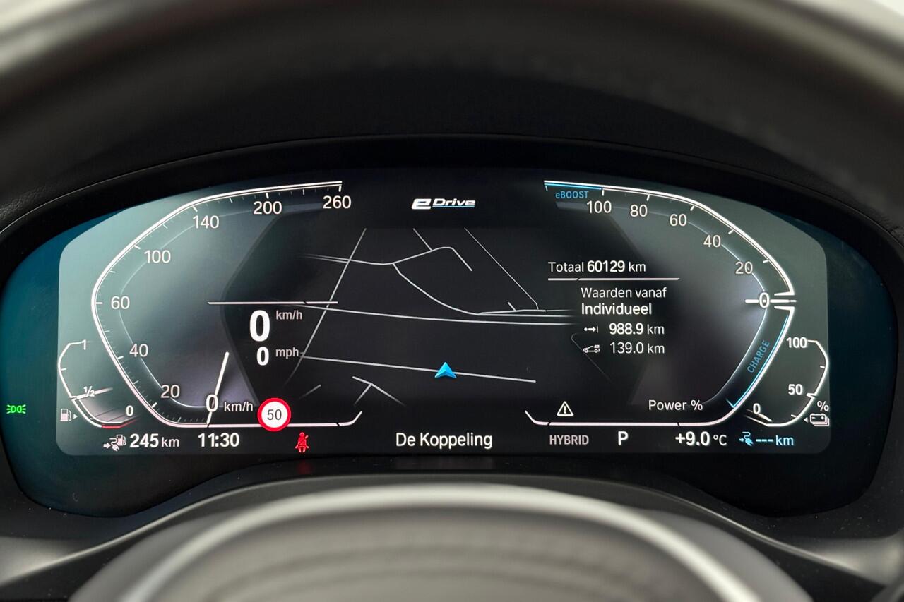 BMW X3 xDrive30e M-Sport - Schaalstoelen - Pano - Harman Kardon - HUD - LED - Memory - Rijklaar
