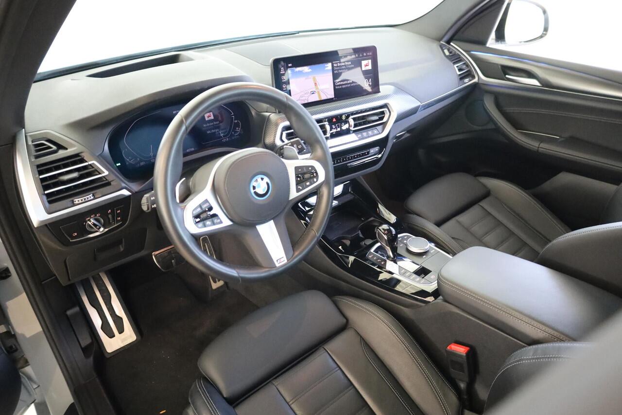 BMW X3 xDrive30e M Sportpakket | Panoramadak | Active Cruise Control | Head-Up Display