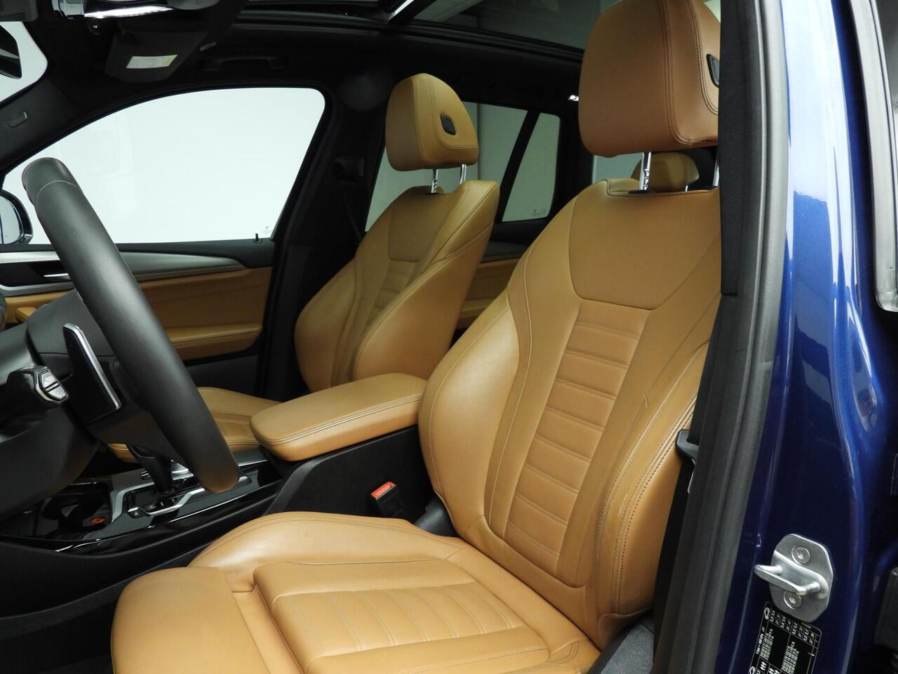 BMW X3 sDrive20i | M-Sportpakket | LED | Leder | HUD | Schuifdak | DAB | hifi speakers | Alu 20 inch