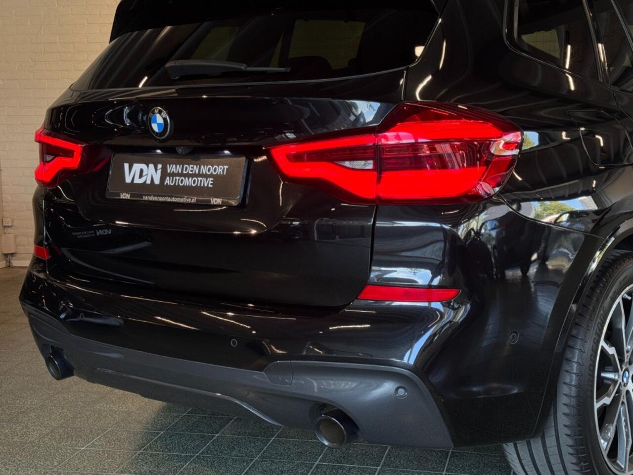 BMW X3 xDrive20i High Executive M-Sport Pano Trekhaak Camera 20''