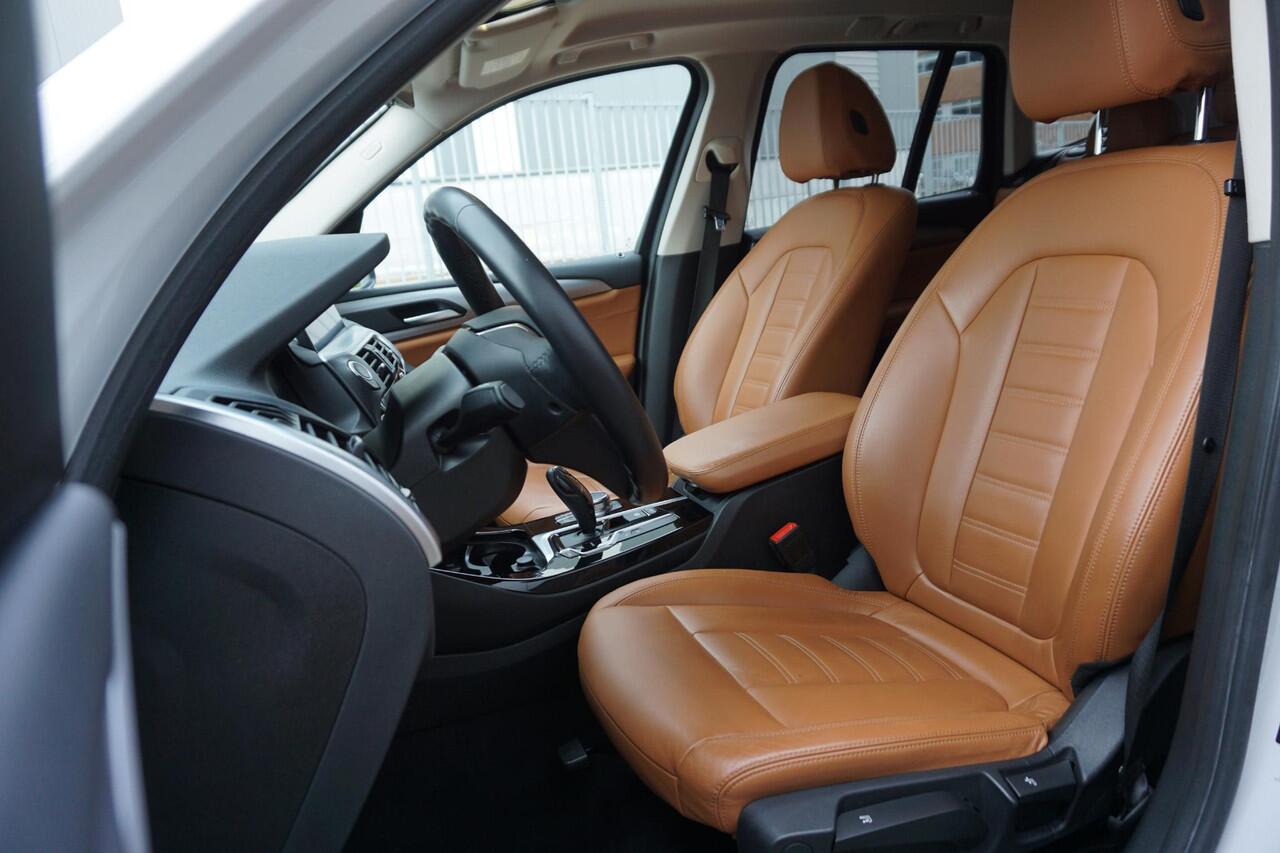 BMW X3 xDrive20i Executive Edition/Leer/Trekhaak/19Inch. /Dealeronderhouden.