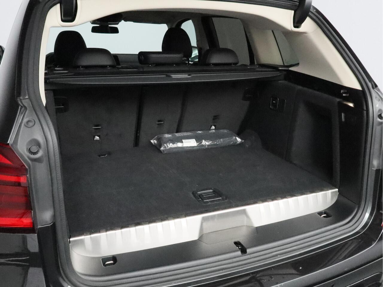BMW X3 xDrive30e | sportstoelen | LED