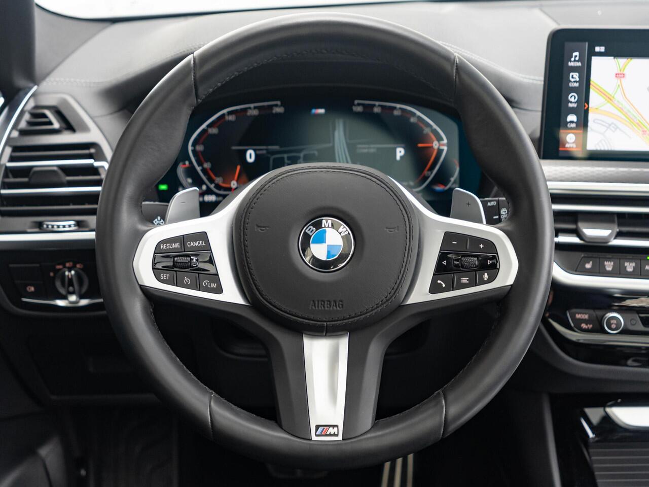 BMW X3 xDrive20i | High Executive | M Sportpakket | Comfort Access | Achteruitrijcamera | Panoramadak | Stoelverwarming | PDC | 20''