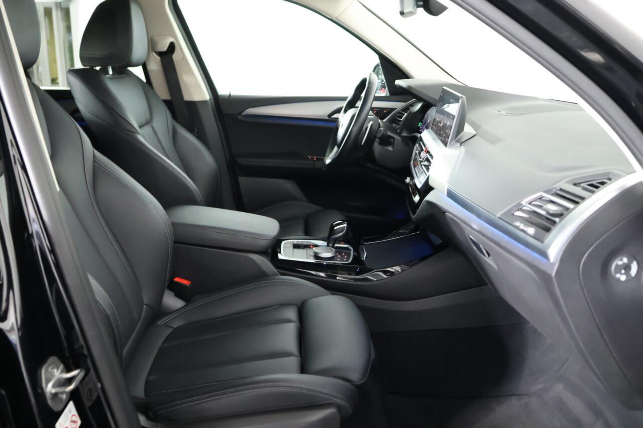 BMW X3 xDrive30e xLine / Leder / memory stoel / Trekhaak / HUD / Camera