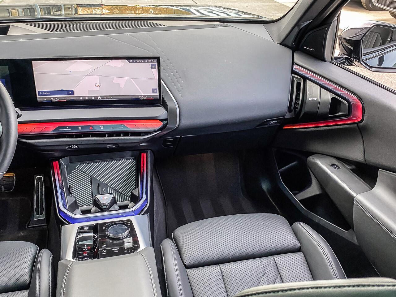 BMW X3 30e xDrive 299PK M-Sport | PANO | KEYLESS | SFEERVERLICHTING | RIJASSISTENT PLUS | HARMAN / KARDON |