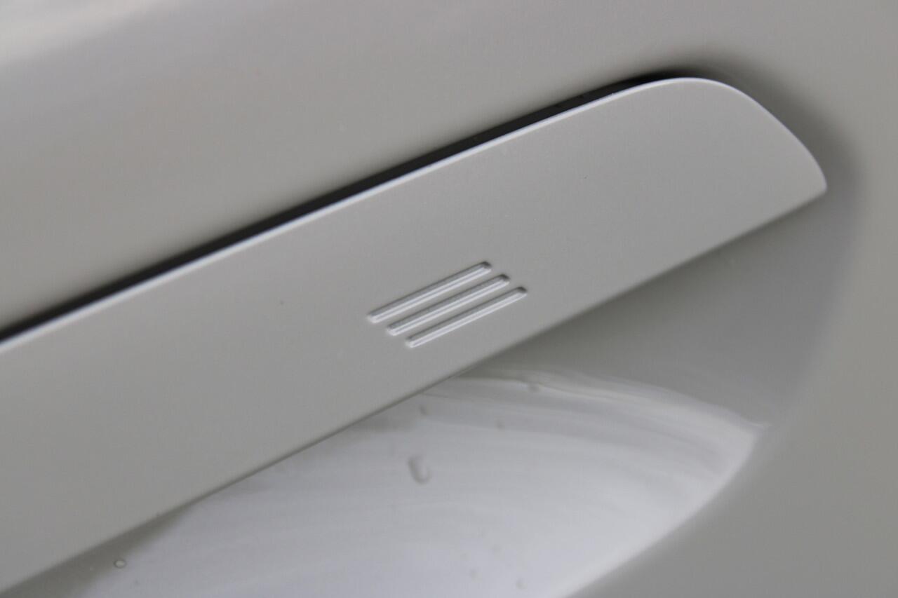 BMW X3 30e xDrive M Sport Automaat / Panoramadak / Trekhaak / Sportstoelen / Adaptieve LED / Stoelventilatie / Parking Assistant Plus / Stuurverwarming