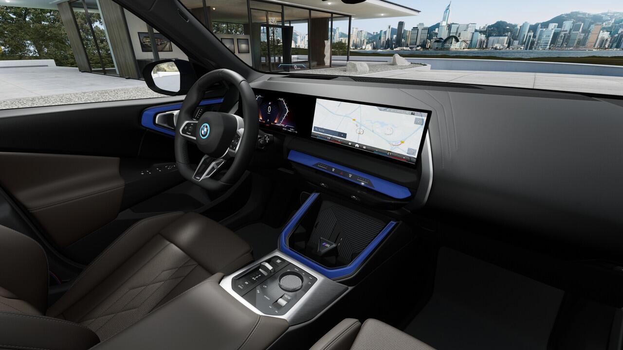 BMW X3 30e xDrive M Sport Automaat / Panoramadak / Trekhaak / Sportstoelen / Adaptieve LED / Comfort Access / Parking Assistant Plus / Stoelventilatie