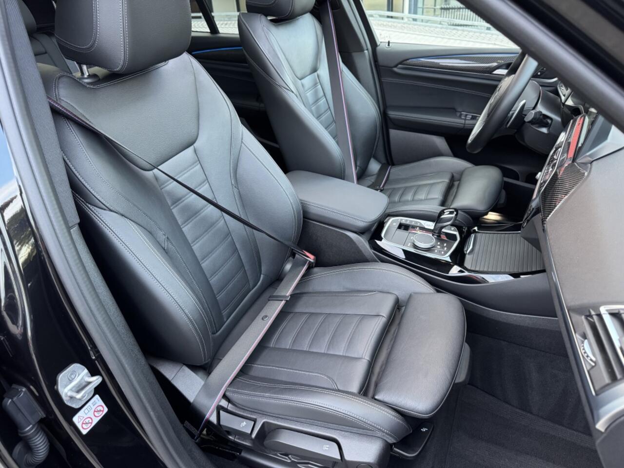 BMW X3 xDrive30e M-Sport 292 Pk Carbon Pano Camera