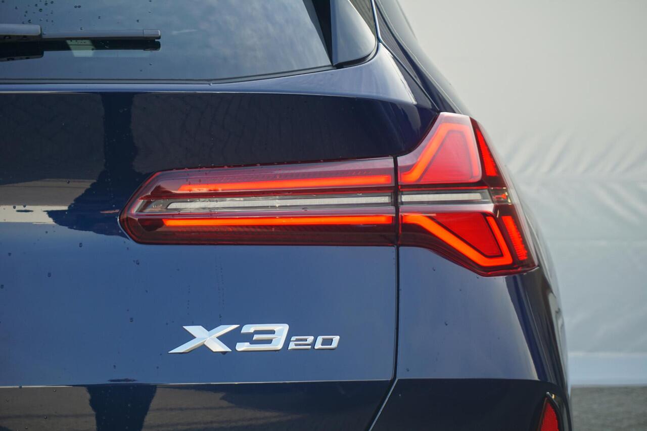 BMW X3 xDrive20i M Sport Pro | Trekhaak / Panoramadak / Stoelventilatie / Harman Kardon / Head-up / Rondomzicht camera / Cruise control adaptief