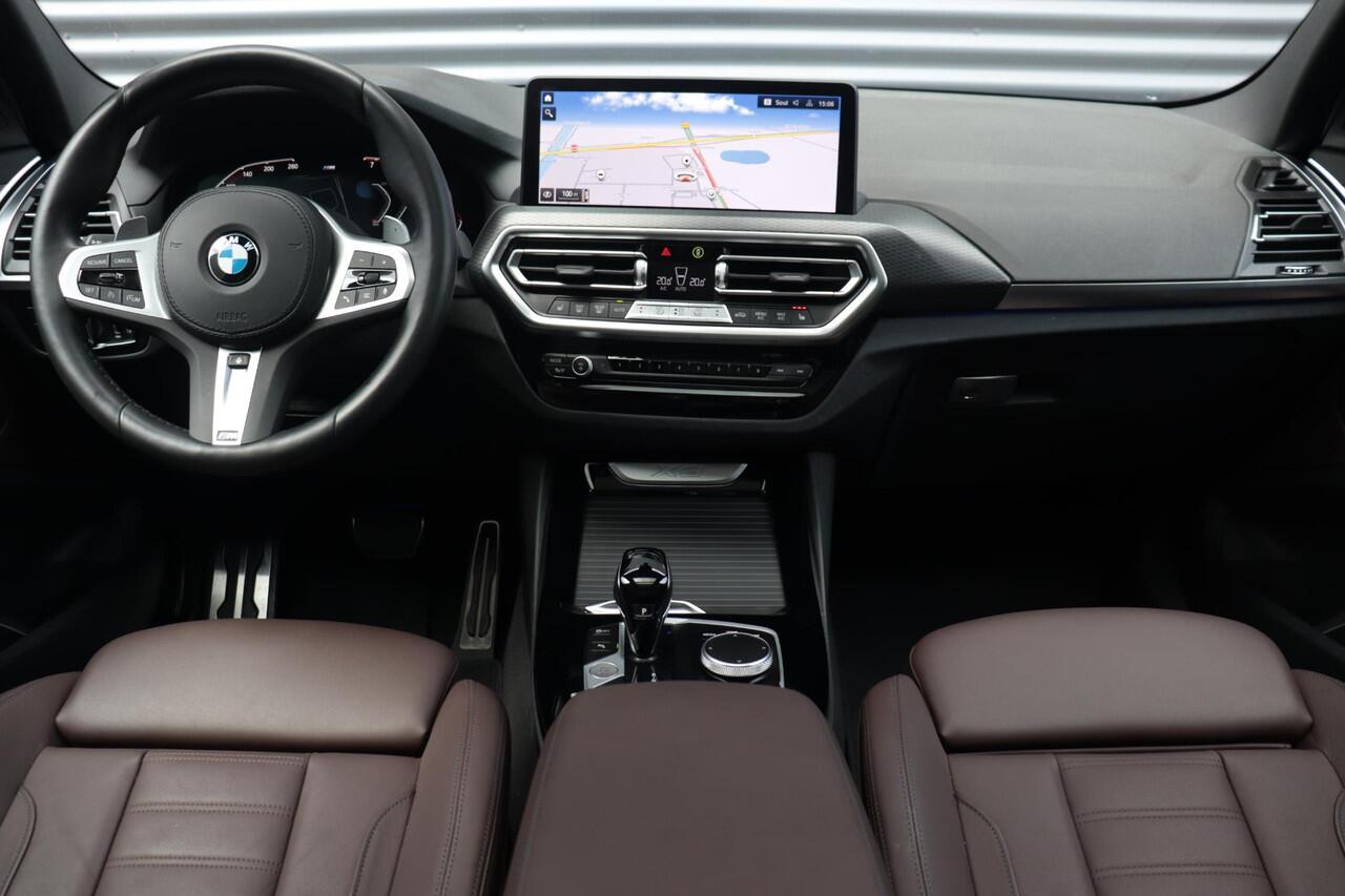 BMW X3 xDrive20i M Sportpakket | Panodak | Trekhaak | Comfort Access | Stuurwielverwarming | 20'' LMV