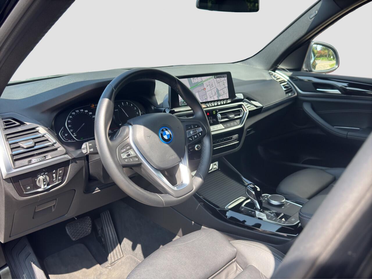 BMW X3 xDrive30e High Executive | Laser | Pano | Leder | RCTA | Keyless | HUD