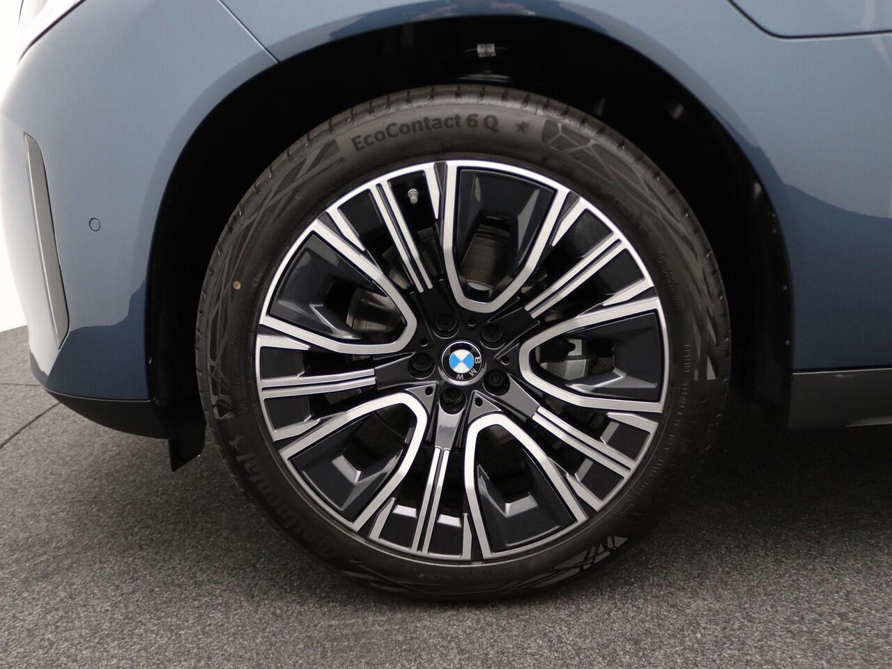 BMW X3 30e xDrive Panoramadak | Iconic Glow | Professional Pack | Comfort Pack