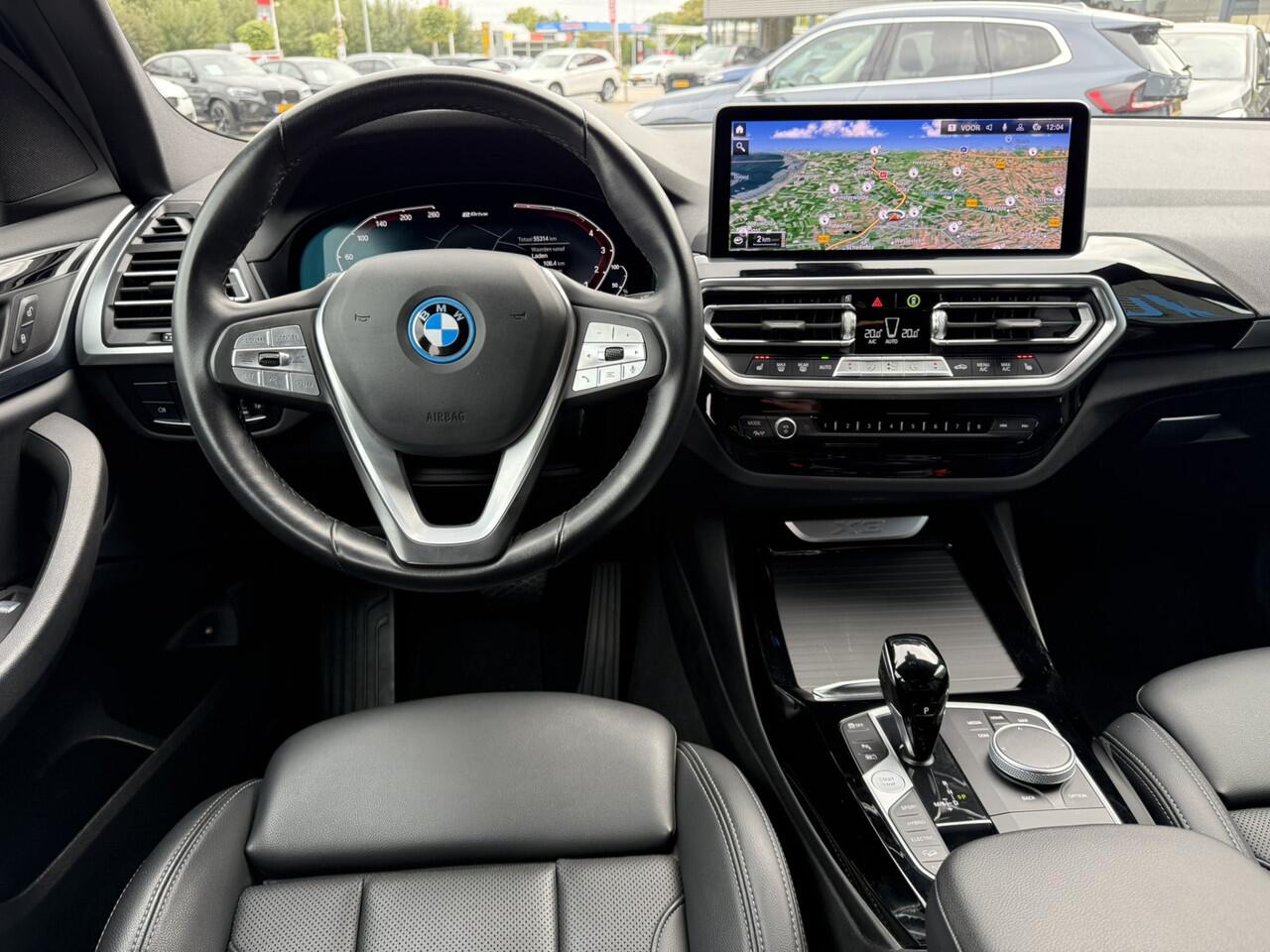 BMW X3 xDrive30e Advantage Trekhaak Lederen interieur LED DAB Carplay Facelift