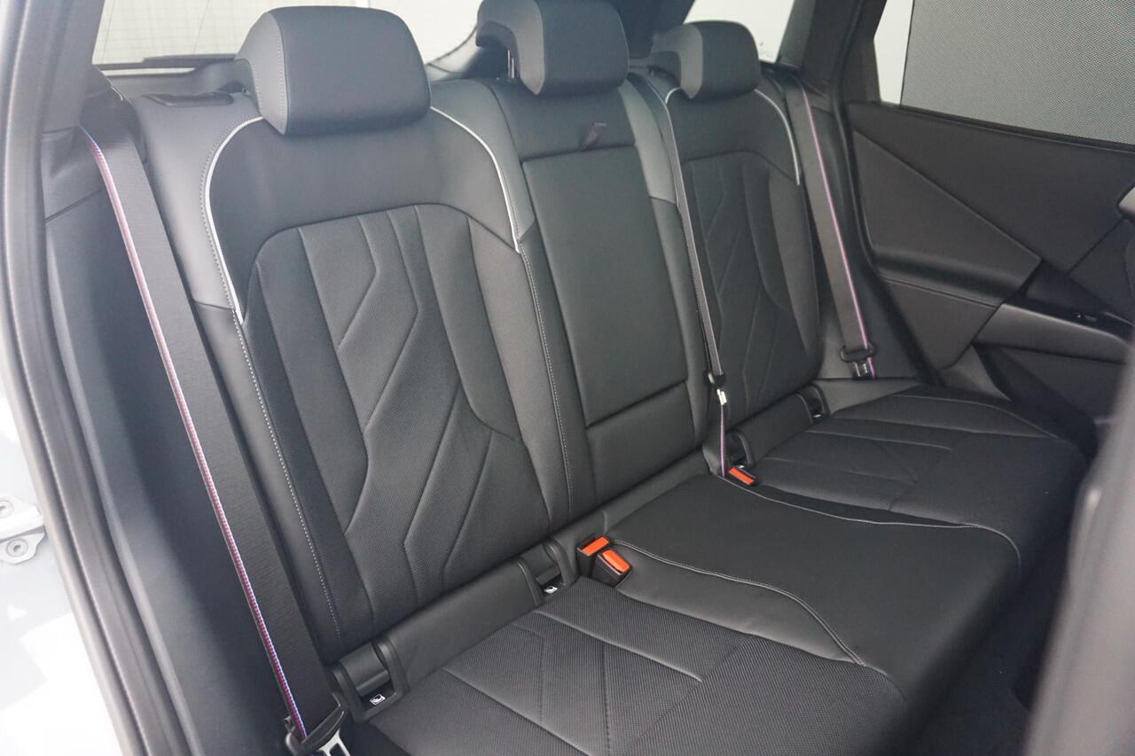 BMW X3 30e xDrive M Sportpakket Pro | Equipment Package Professional | Comfort Pakket