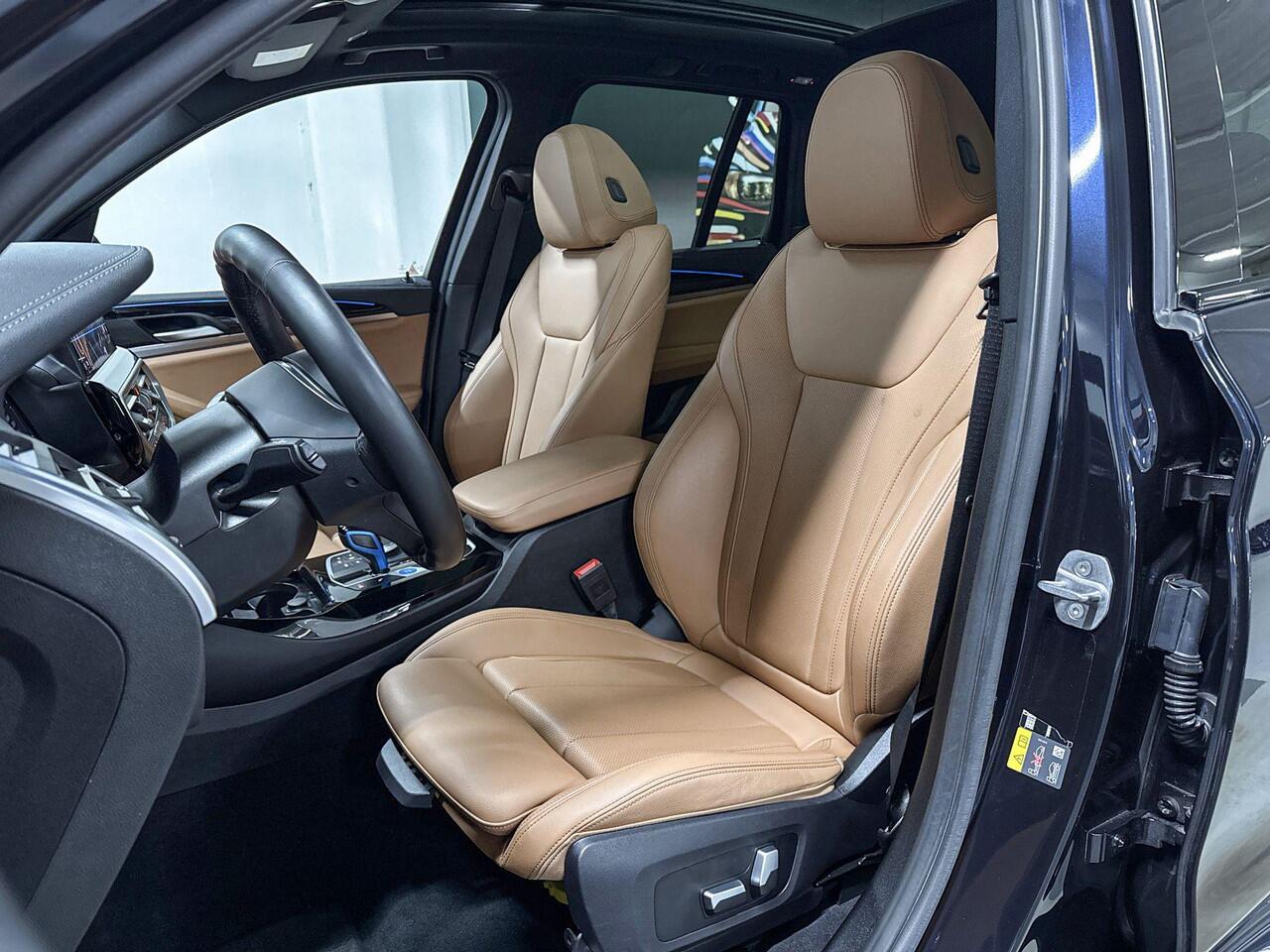 BMW X3 iX3 Executive 80 kWh | Stoelverwarming | Pano | Draadloos Opladen | Memory