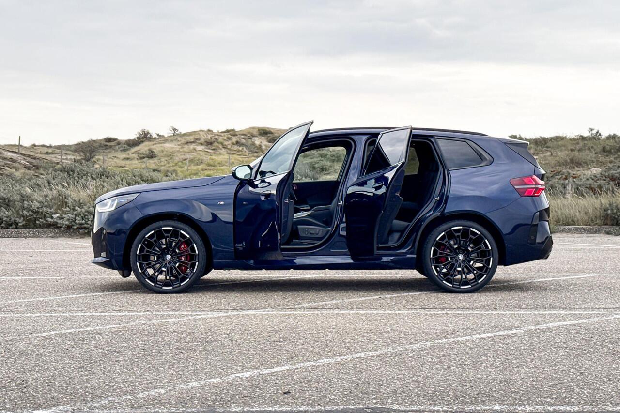 BMW X3 M50 M Sport | Harman Kardon | Trekhaak | M Performance wielen | Panorama dak