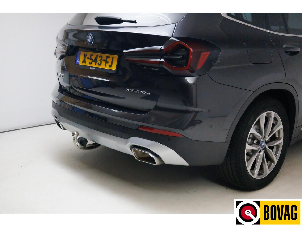BMW X3 xDrive30e 293 PK | LCI FACELIFT | Elec. trekhaak | Panoramadak | Stoel- & stuurverwarming | Elec. klep, Navigatie, App. connect