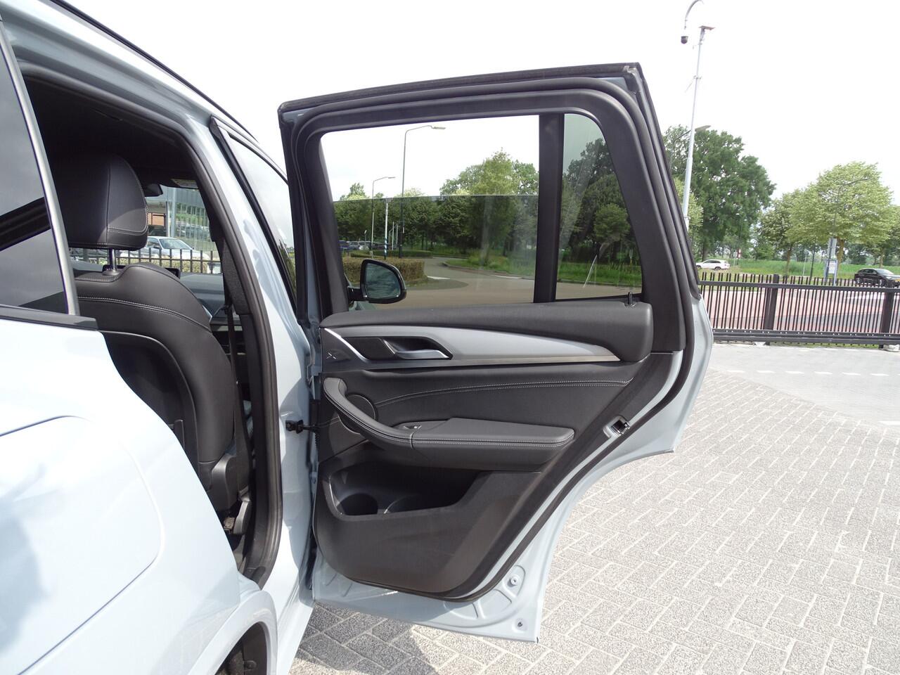 BMW X3 xDrive30e M Sportpakket Elek.Trekhaak Driv.Ass. Laserlicht Head-up HiFi Leder Cockpit.Pro 19" LM Velgen