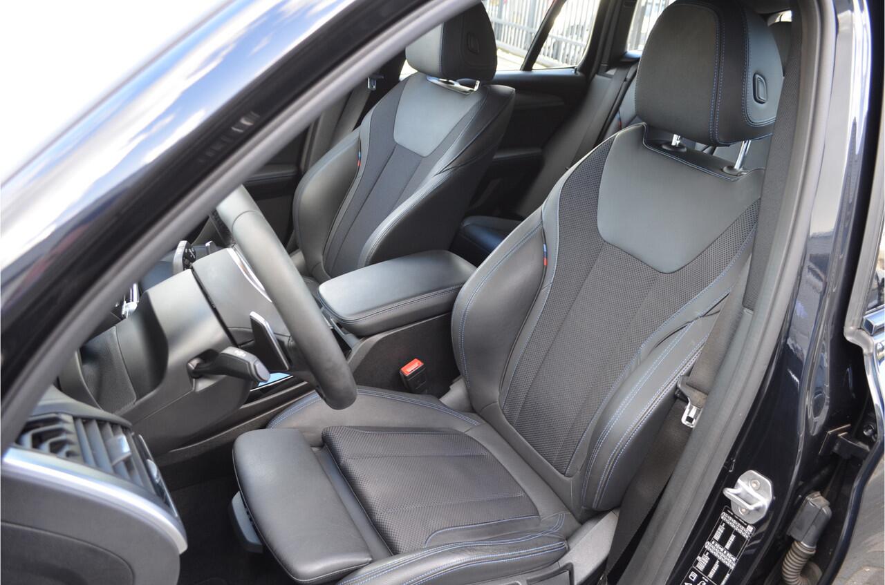 BMW X3 xDrive20i M Sport Adaptive cruise | Virtual cockpit | Elektr a.klep | Zwarte hemel | Carbon zwart | 19'' LMV