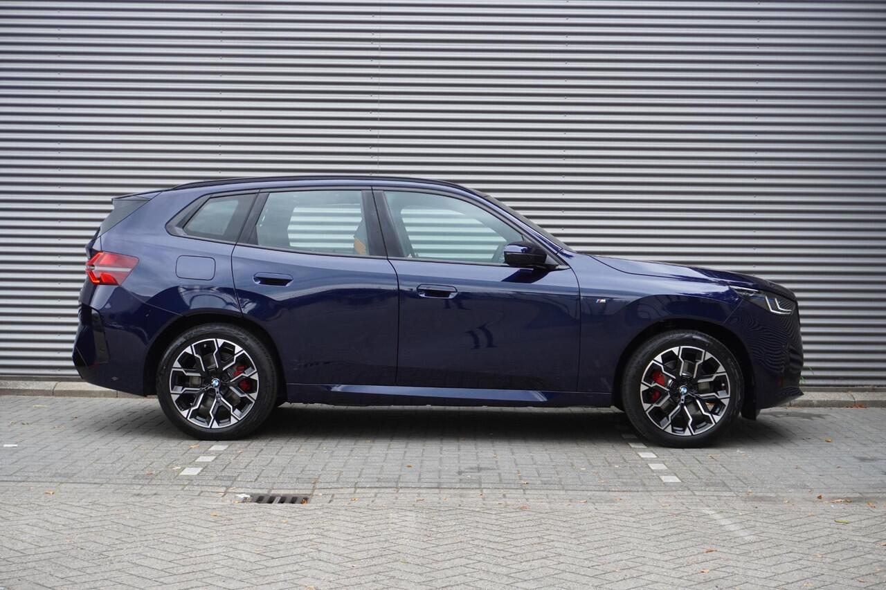 BMW X3 30e xDrive M Sportpakket Pro | Trekhaak met elektrisch wegklapbare kogel | Glazen panoramadak | Professional Pack | Comfort Pack